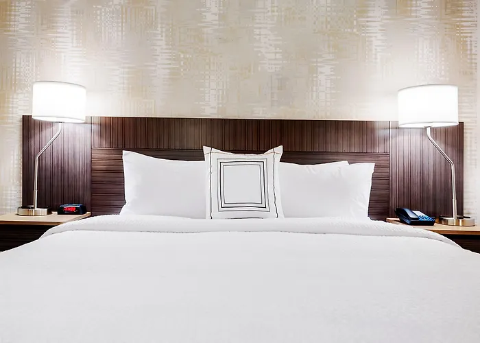Fairfield & By Marriott Chicago Hotel