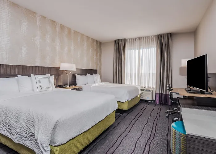Fairfield & By Marriott Chicago Hotel Schaumburg