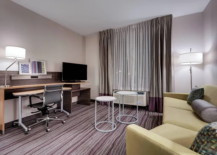 Fairfield & By Marriott Chicago Schaumburg