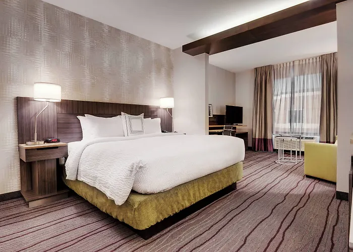 Fairfield & By Marriott Chicago