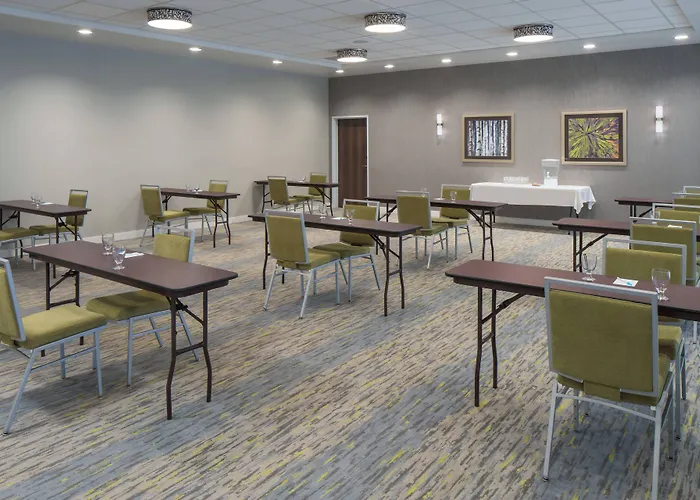 Fairfield & By Marriott Chicago Hotel