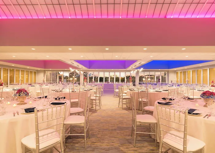 Fairfield & By Marriott Chicago Hotel 3*