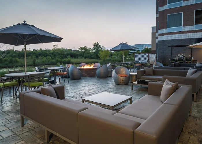 Fairfield & By Marriott Chicago